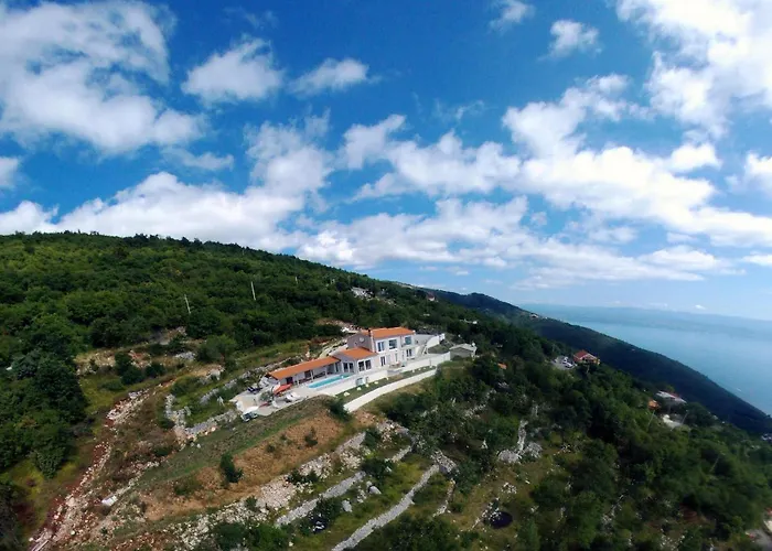 Niazi Mošćenička Draga