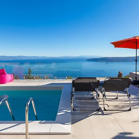 Niazi Сasa de vacaciones Mošćenička Draga